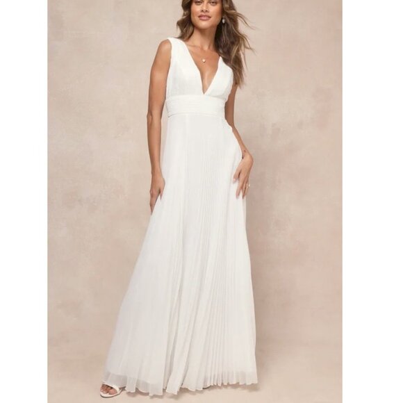 Lulus Gorgeous Forever Ivory Chiffon Lace Pleated Backless Maxi Dress XS NWOT - Picture 1 of 13